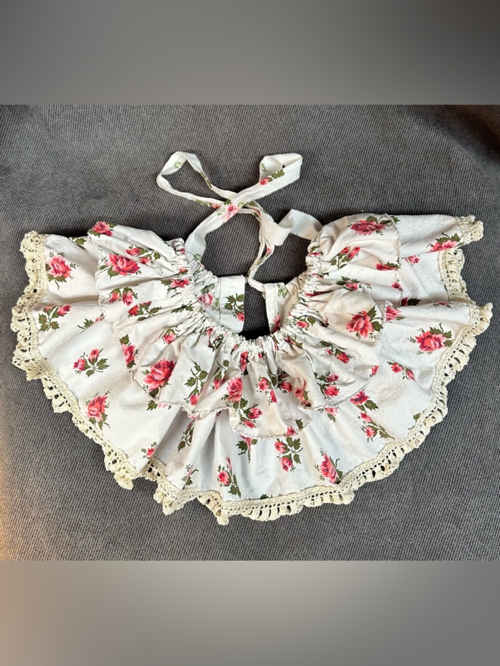 Vintage ruffle clown collar floral w/ crochet lace one size